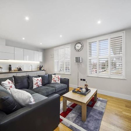 스테인스 Flat 3 Bridge House 아파트 외부 사진