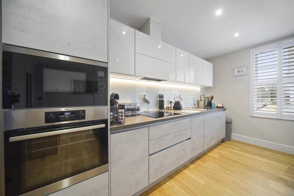 스테인스 Flat 3 Bridge House 아파트 외부 사진